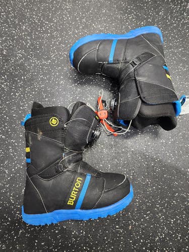 Used Burton ZIPLINE Boys Snowboard Boots Black Junior 06 11849-S000035313