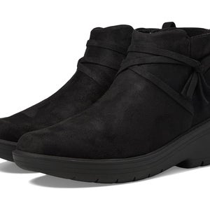 Bzees Blaine Boots Women's 7.5 Black Round Toe Wedge Heel Ankle Bootie LION1027