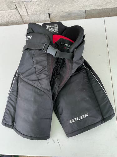 Black Junior Large Bauer Vapor X30 Hockey Pants (Used)
