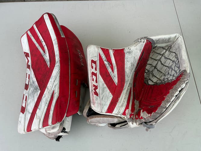 Intermediate CCM P2.9 Goalie Gloves & Blockers Regular White/red (Used)