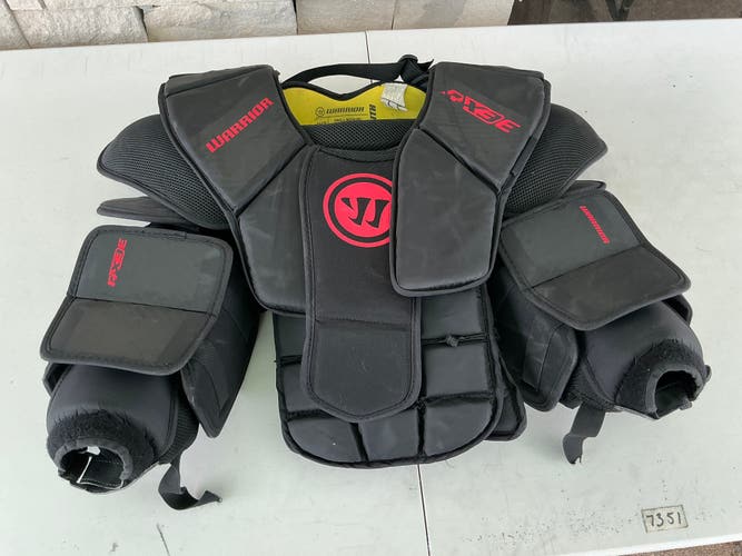 Intermediate Small / Medium Warrior Ritual RX3 E Goalie Chest Protector (Used)