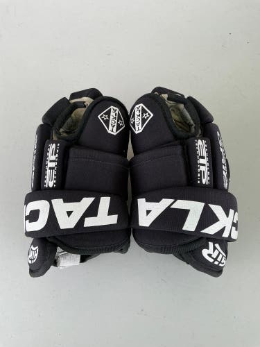 Black Tackla 5000 Gloves 12" (Used)