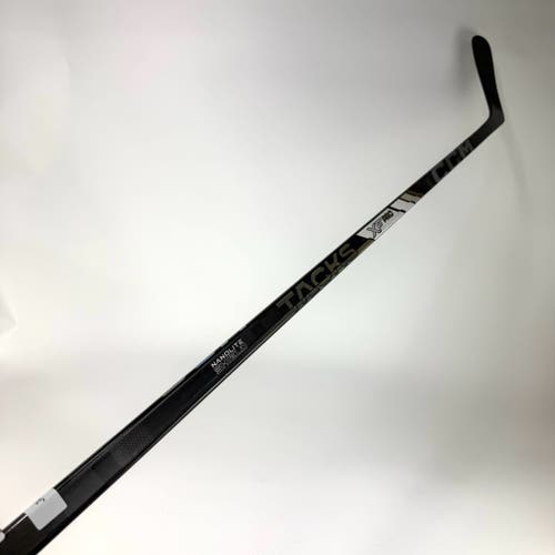 New Left CCM Tacks XF Pro | 90 Flex P19 Curve Grip | Poulin | J489