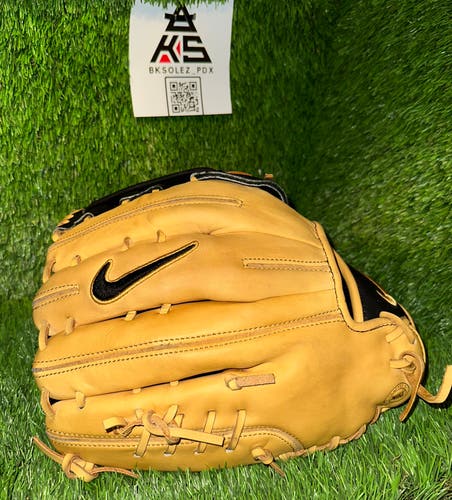 Nike Diamond Elite show RH Outfield Baseball Glove 12.75" (Used)