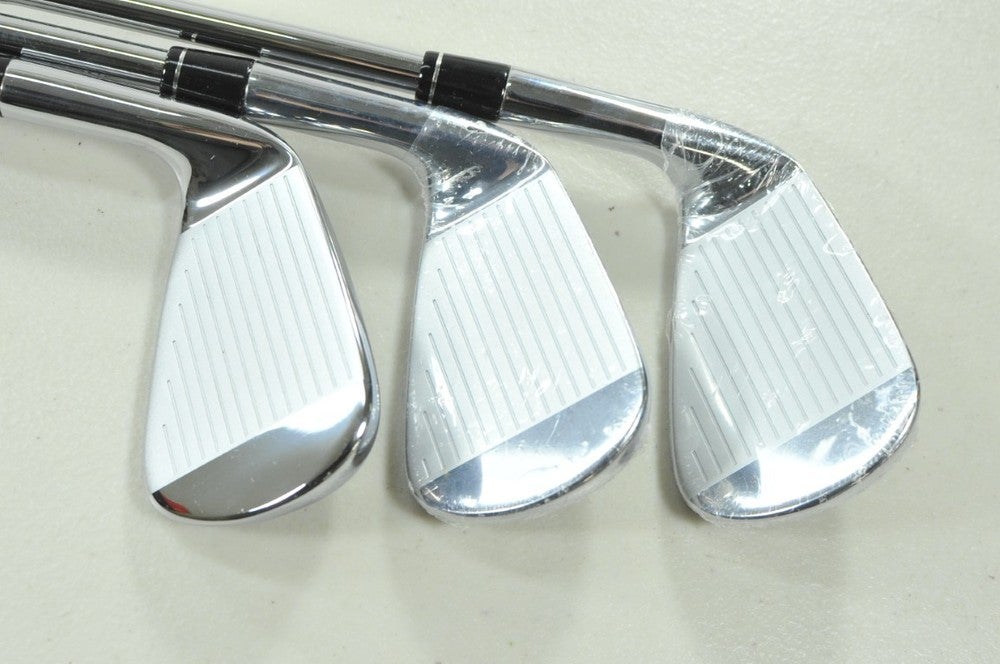 Callaway Apex Ai150 Forged Irons 5-A, DG Mid 115 S shafts. Golfpride