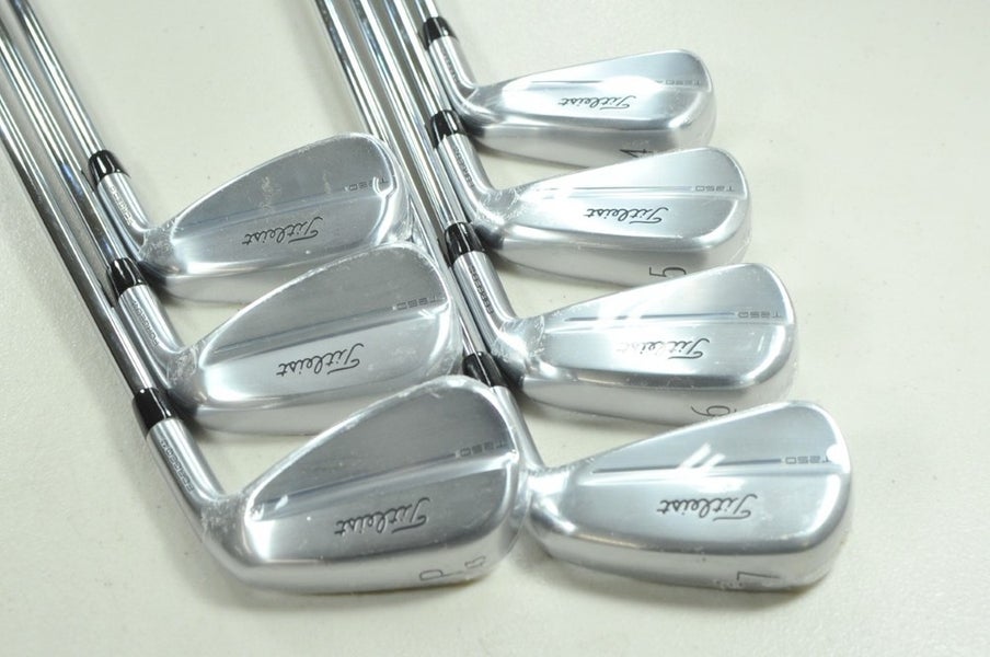 Titleist T250 2025 4-PW Iron Set Regular Flex Right AMT Black Steel # 208654