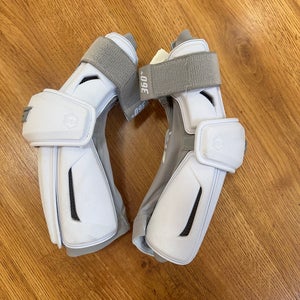 Small Adult STX Stallion 1k Arm Pads (Used)