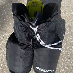 Men's Junior XL Bauer Supreme S27 Hockey Pants Pro Stock (Used)