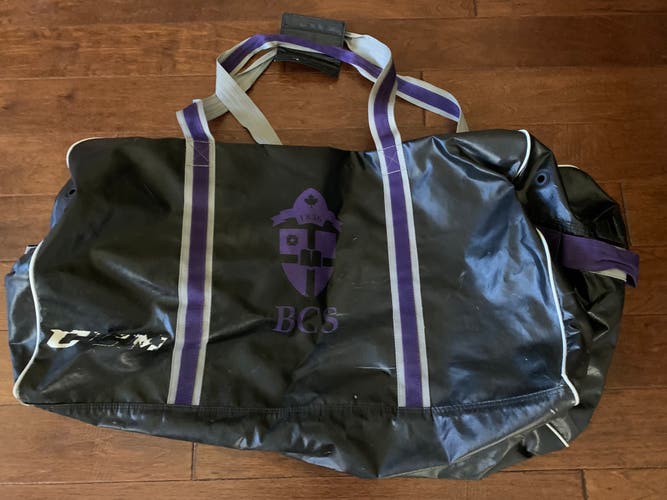 Bishops College School Bears Hockey Bag
