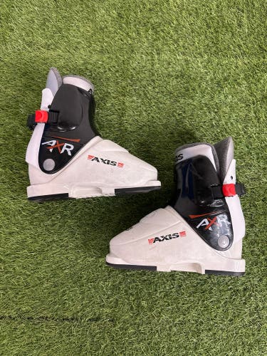 Kid's Axis AXR Ski Boots - Mondo 23 & 23.5 | 273mm (Used)
