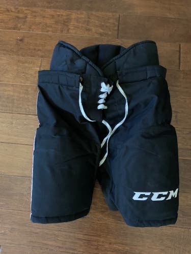 Men's Senior Large CCM Hockey Pants (Used)