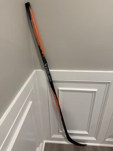Senior Bauer Vapor FlyLite Right Handed Hockey Stick P28 (New) orange 70