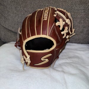 Stinger RH Infield Baseball Glove 11.5" (New)