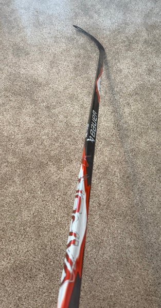 NEW! Senior Bauer Vapor FlyLite RED RH P92 77 flex hockey stick