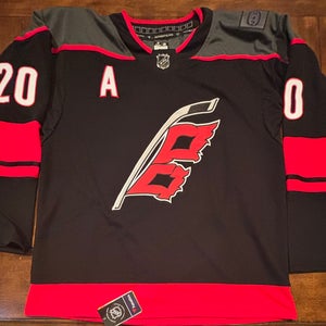 Carolina Hurricanes Sebastian Aho Black Jersey #20 Adult XL (54) NWT