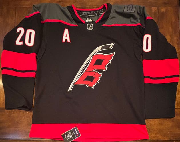 Carolina Hurricanes Sebastian Aho Black Jersey #20 Adult XL (54) NWT