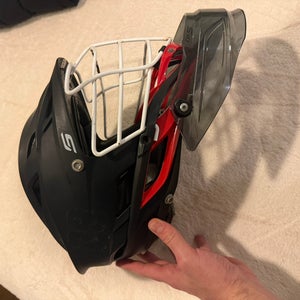 Spalding Lacrosse Cascade S Helmet w Throat Guard