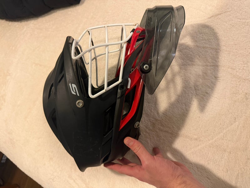 Spalding Lacrosse Cascade S Helmet w Throat Guard