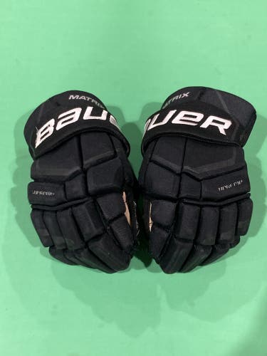 Used Senior Bauer Supreme Matrix Gloves 13"
