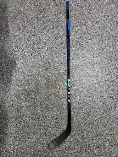 Senior CCM JetSpeed FT7 Pro Right Handed Hockey Stick P28 85 Flex Pro Stock (Used)