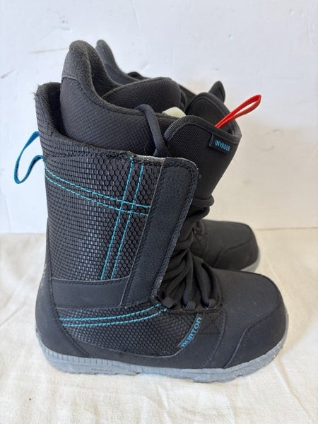 Mens Size 8 Burton Invader Snowboard Boots. Excellent Condition