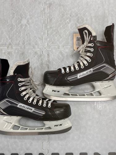Senior Bauer Vapor X300 Hockey Skates Regular Width 10 (Used)