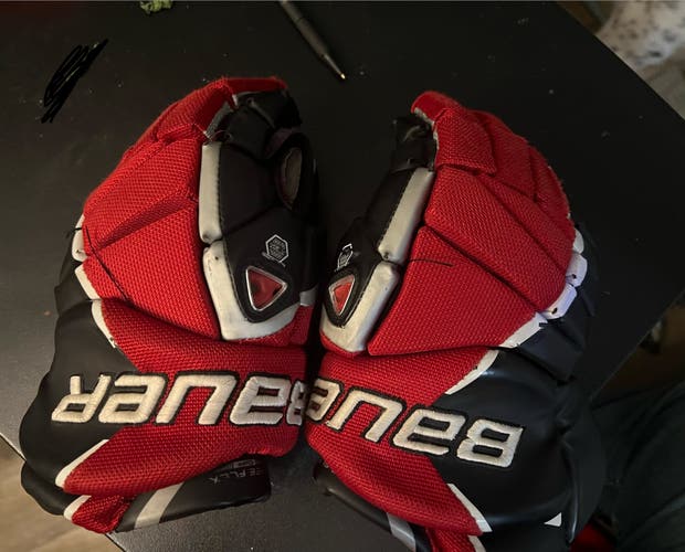 Bauer Vapor X 60 Gloves 12" (Used)