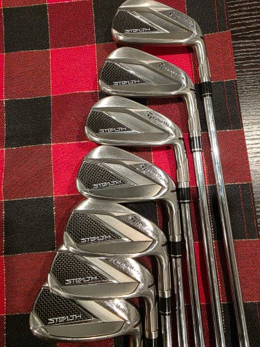RIGHT HAND TAYLORMADE STEALTH GOLF IRON SET 5-AW STEEL KBS MAX MT STIFF FLEX