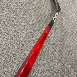 Junior Red CCM JetSpeed FT8 Pro Right Handed Hockey Stick P29+1/4 40 Flex (New)