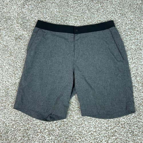 Lululemon Shorts Mens 36 Gray Check Athletic Stretch Pockets Workout Gym Sports