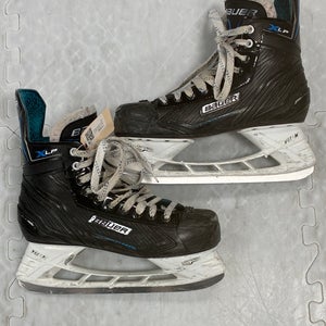 Senior Bauer XLP Hockey Skates 10 (Used)