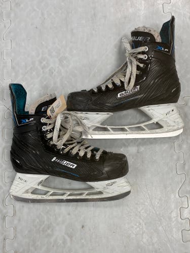 Senior Bauer XLP Hockey Skates 10 (Used)