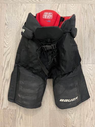 Senior Medium Bauer Vapor Pro Hockey Pants