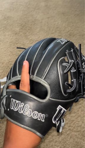 Wilson A2K RH Infield Baseball Glove 11.5" (Used)