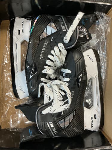 True Catalyst 9X4 Hockey Skates Size 9.5 Regular