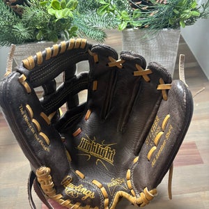 Rawlings Highlight Series RH Infield Baseball Glove 11.5"