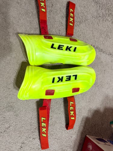 Junior Leki Shin Guard (Used)