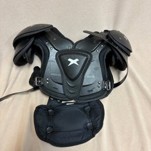 Medium Youth  Xenith Flyte Shoulder Pads (Used)