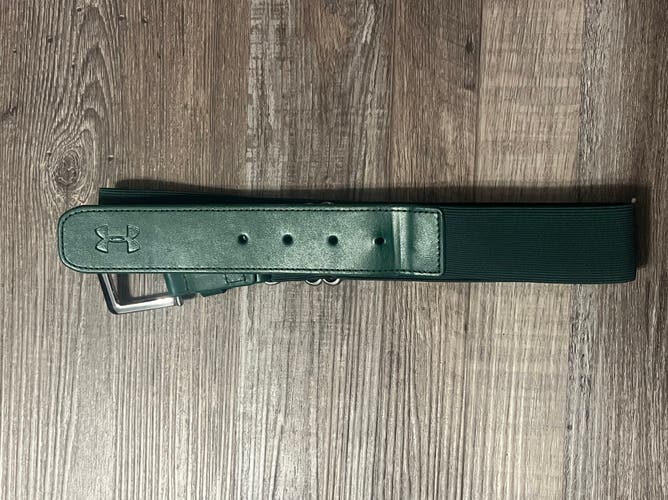 Green Large/Extra Large Men's Under Armour Shirt (Used)