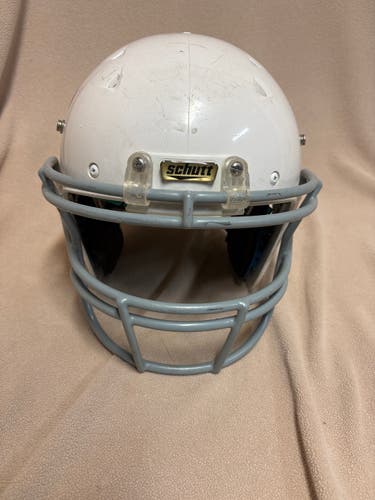 Youth Medium Schutt Youth Recruit hybrid Helmet (Used)
