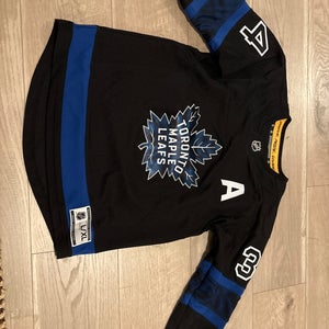 Toronto Maple Leafs / drew L/XL Matthews Kids Unisex Jersey (Used)