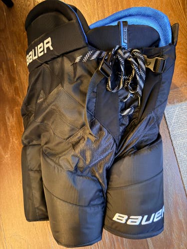 Senior Medium Bauer HP Pro Hockey Pants OBO
