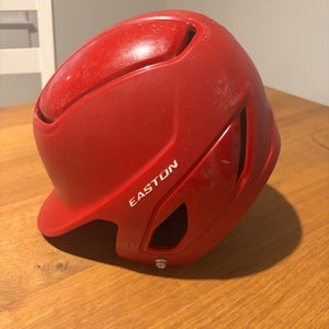 Easton Gametime II RD Kids Baseball Helmet | Red | Youth (6 3/8–7 1/8) | Scuffed