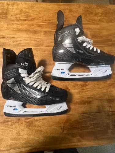 True Catalyst Pro Hockey Skates Wide Width Pro Stock 8.5 (Used)