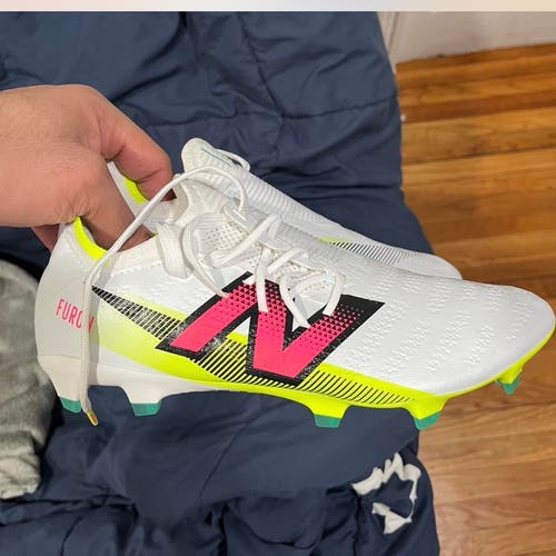 White Women's Size M 6.5 (W 7.5) New Balance Furon 2.0 Turf Cleats Cleats (New)