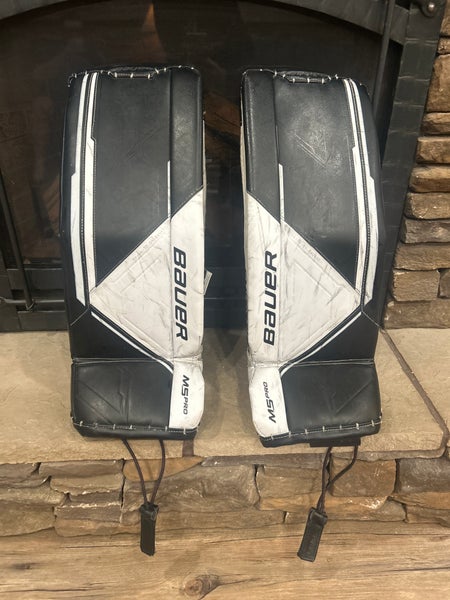 XS Bauer Supreme M5 Pro Goalie Leg Pads (Used)