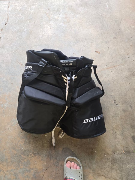 Senior Medium Bauer Hockey Goalie Pants (Used)