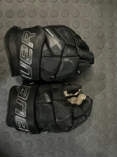 Bauer Supreme Mach Gloves 12" (Used)