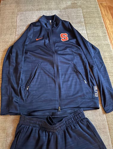 Syracuse team issued Nike Elite Warmup