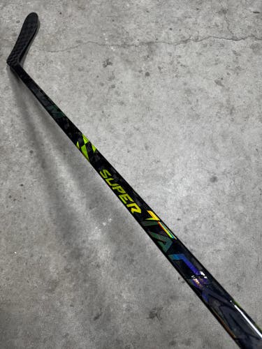 85 Flex P28 Senior CCM AS4 Pro Right Hand Hockey Stick Pro Stock (Used)